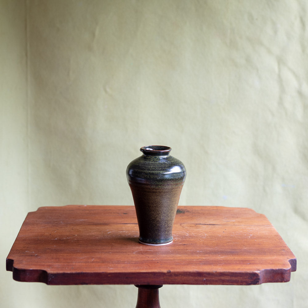 Porcelain Tea Dust Vase #1662